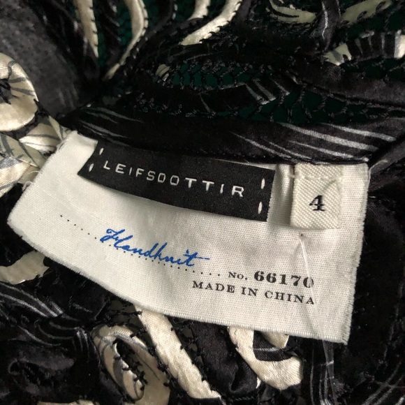 Leifsdottir 100% silk embroidered cap sleeve top - Picture 7 of 7